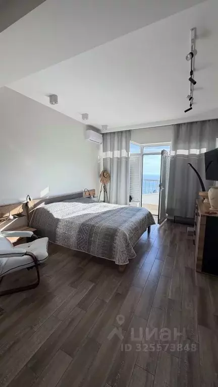 2-к кв. Крым, Ялта муниципальный округ, Ореанда пгт 3Б (54.8 м) - Фото 2