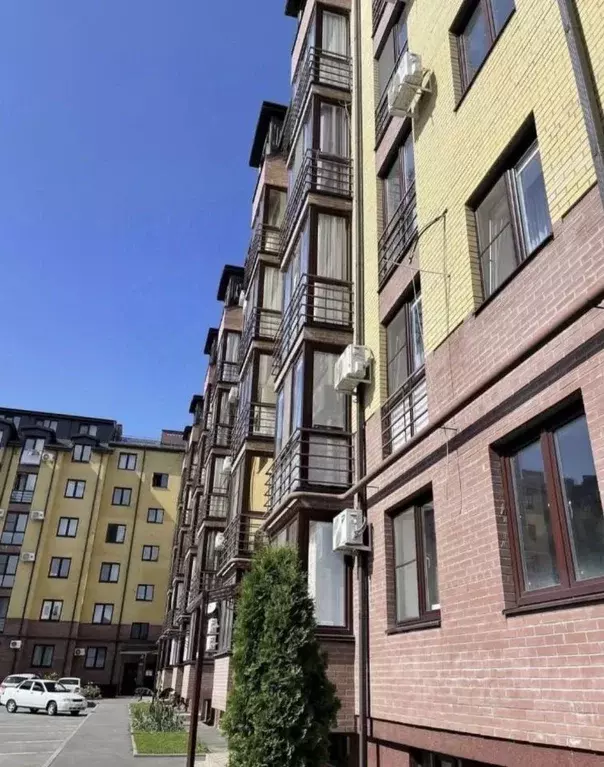 3-к кв. Северная Осетия, Владикавказ ул. Шамиля Джикаева, 3Б (100.0 м) - Фото 1