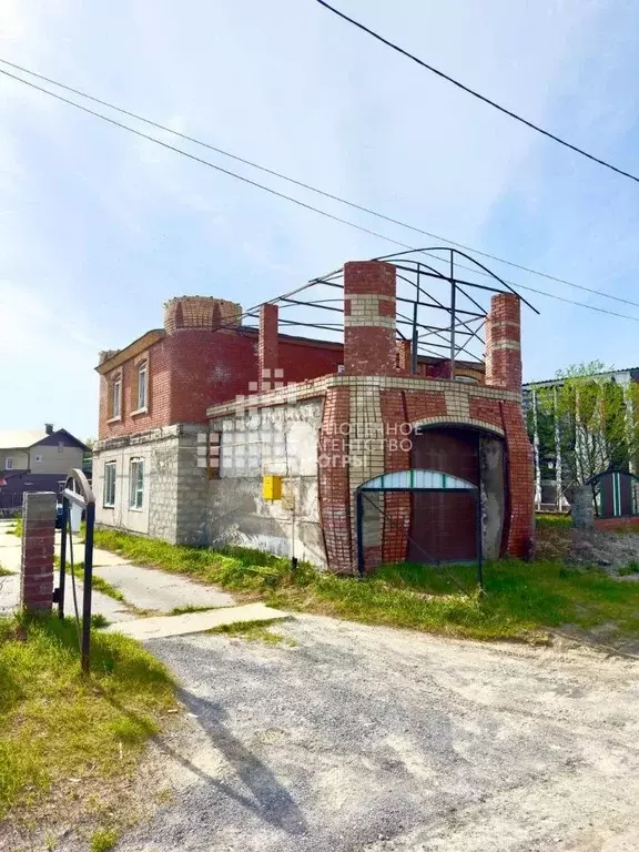 Дом в Ханты-Мансийский АО, Ханты-Мансийск пос. Овоще-Молочный ... - Фото 1