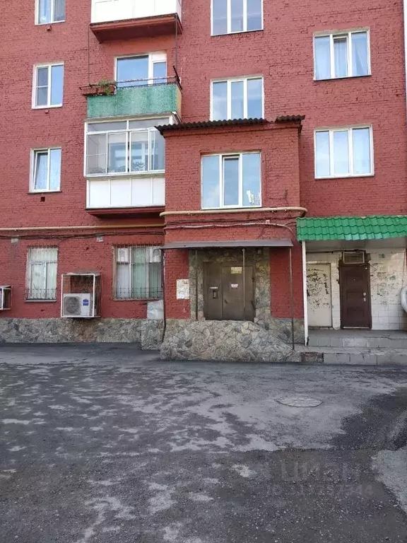 2-к кв. Омская область, Омск Ленинградская пл., 3 (55.9 м) - Фото 0