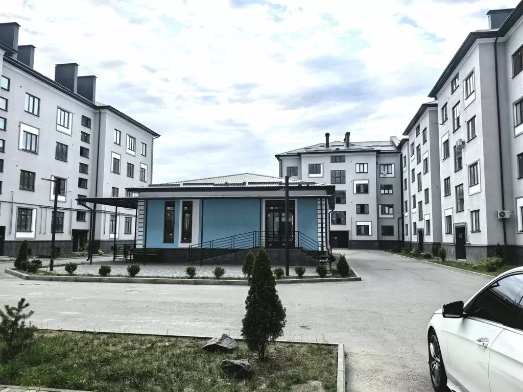 2-комнатная квартира: Нарткала, улица Маяковского, 1 (67.5 м) - Фото 1