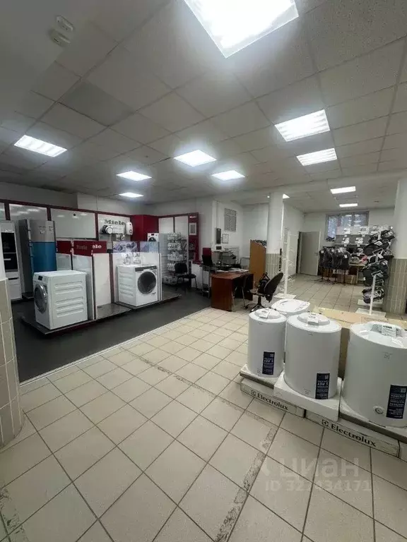 Помещение свободного назначения в Псковская область, Псков Рижский ... - Фото 1