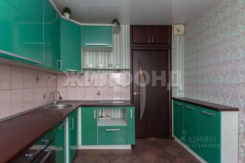 3-к кв. Алтайский край, Барнаул ул. Шумакова, 14 (71.5 м) - Фото 1
