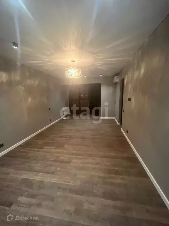Продаётся 1-к квартира, 61.6 м - Фото 1