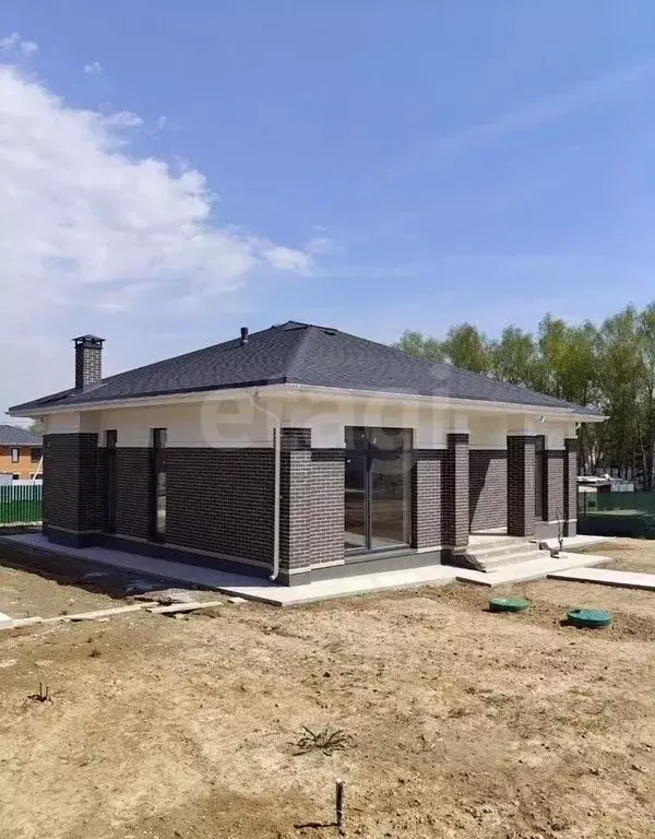 Дом в Курская область, Курский район, Нижнемедведицкий сельсовет, ... - Фото 1