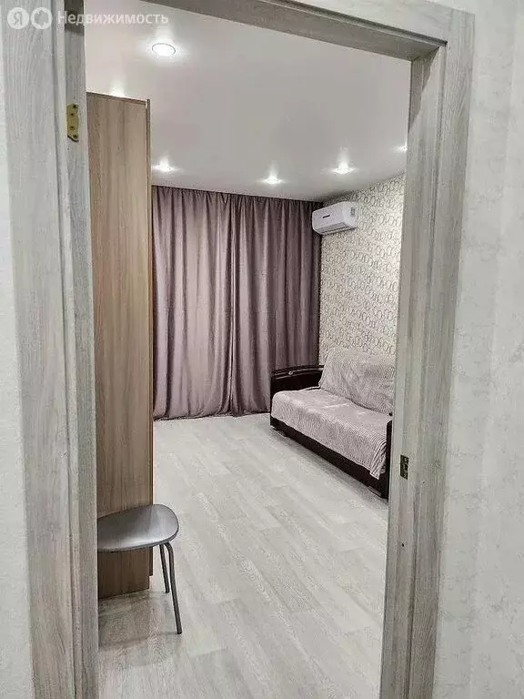 1-комнатная квартира: Тюмень, улица Мельникайте, 144А (36 м) - Фото 1