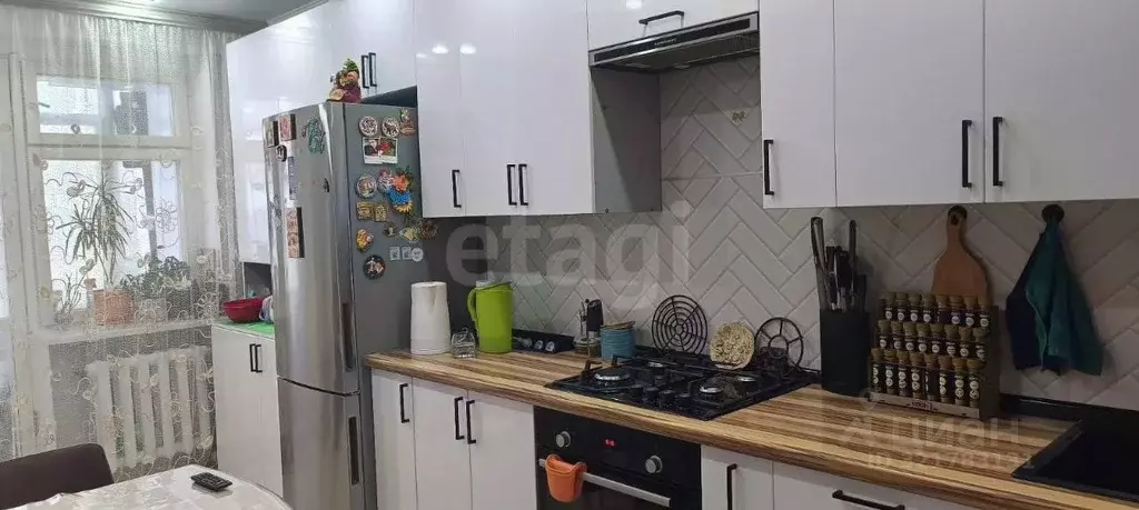 3-к кв. Ямало-Ненецкий АО, Пуровский район, Уренгой пгт, 5-й мкр 22 ... - Фото 1