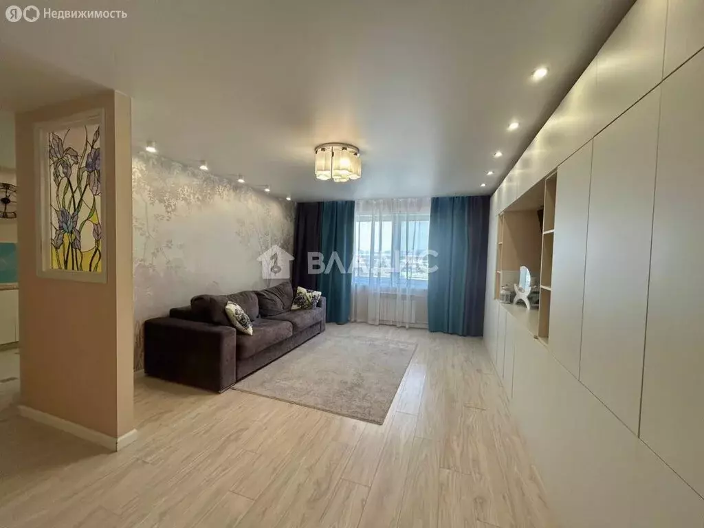 4-комнатная квартира: Южно-Сахалинск, улица Ленина, 327 (97 м) - Фото 0