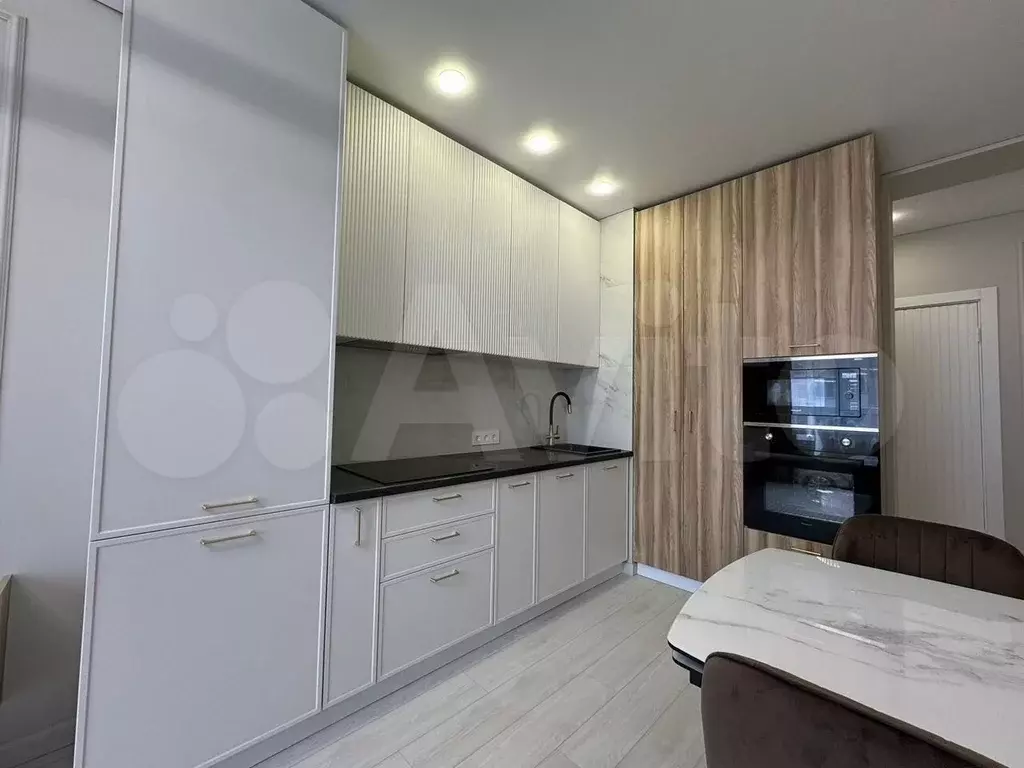 2-к. квартира, 65 м, 9/24 эт. - Фото 1