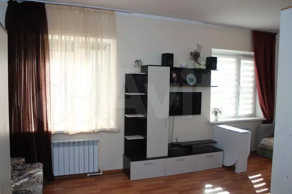 1-к. квартира, 55 м, 2/9 эт. - Фото 1