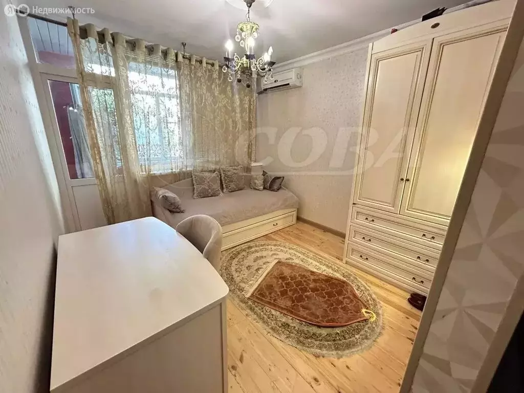 3-комнатная квартира: Махачкала, проспект Имама Шамиля, 43 (70 м) - Фото 0