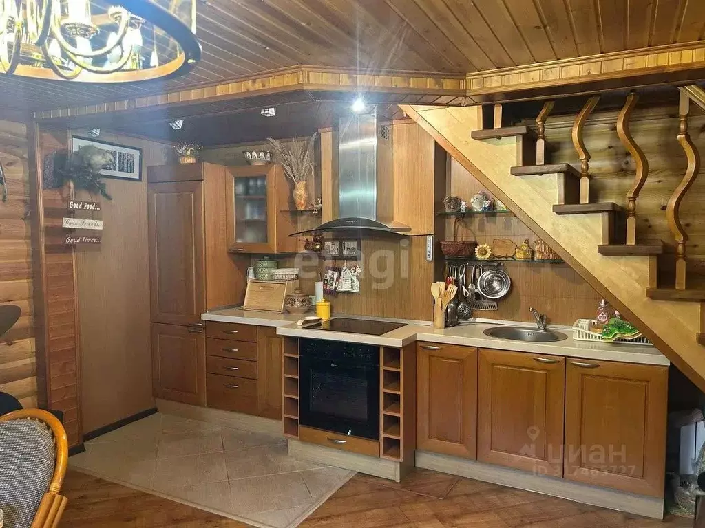 Дом в Челябинская область, Каслинский район, с. Ларино ул. Ленина, ... - Фото 0