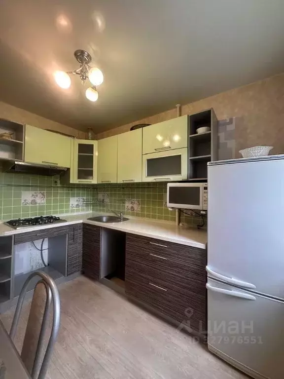 3-к кв. Владимирская область, Владимир ул. Верхняя Дуброва, 38А (66.0 ... - Фото 2