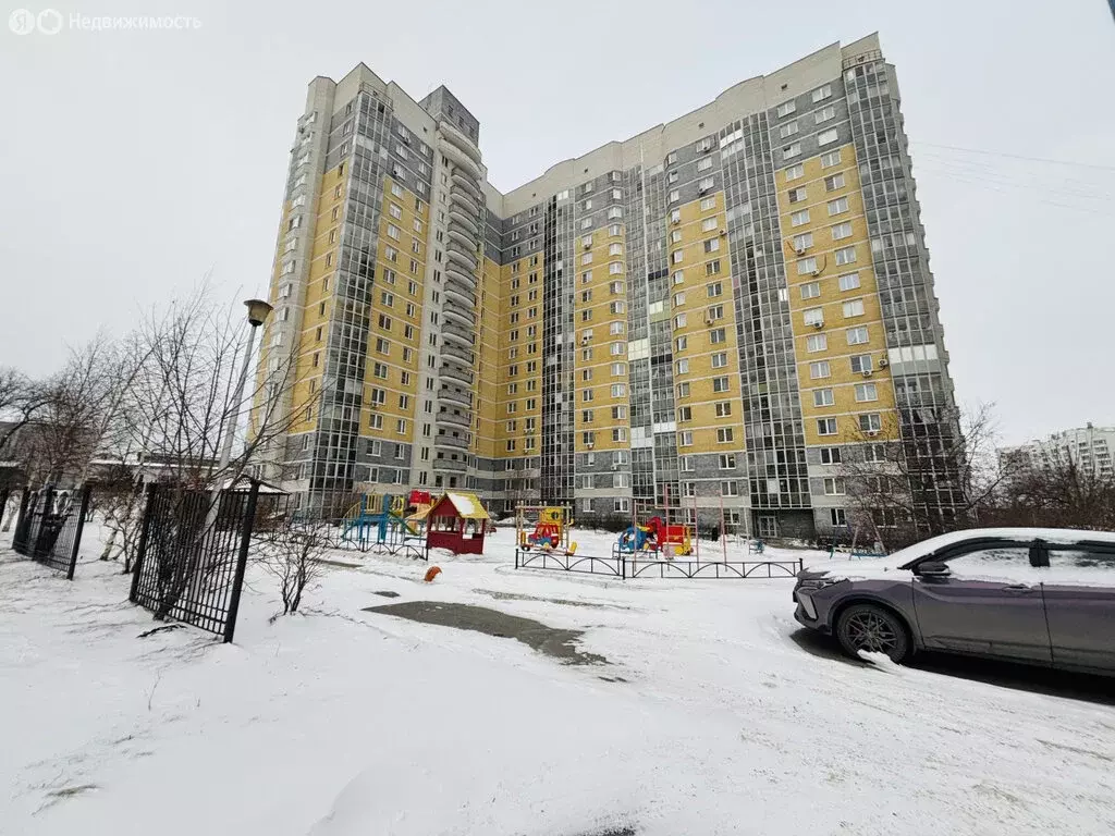 2-комнатная квартира: Екатеринбург, улица Гастелло, 32А (68 м) - Фото 1