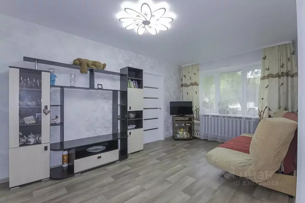 2-к кв. Свердловская область, Екатеринбург ул. Индустрии, 96 (45.0 м) - Фото 1