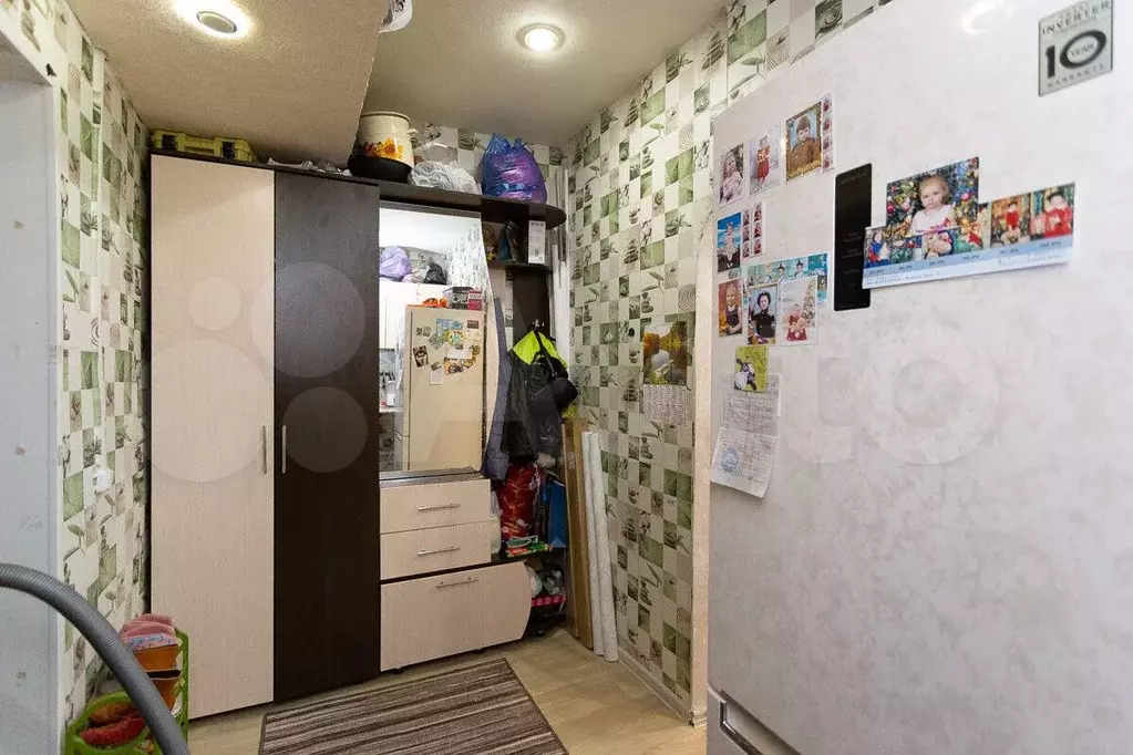 Комната 17 м в 1-к., 1/3 эт. - Фото 1