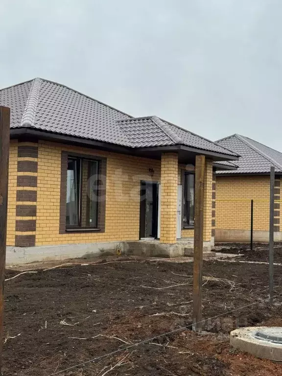 Дом в Оренбургская область, Оренбургский район, с. Подгородняя ... - Фото 2