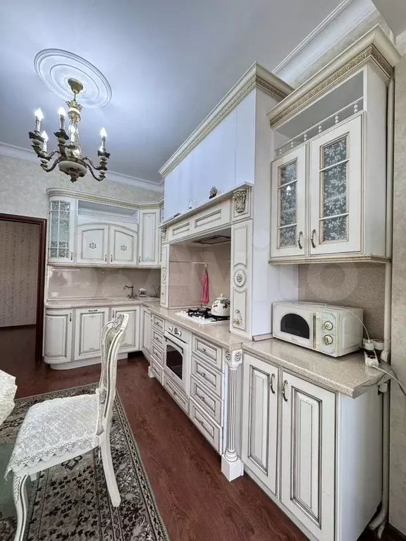 2-к. квартира, 85 м, 5/10 эт. - Фото 0