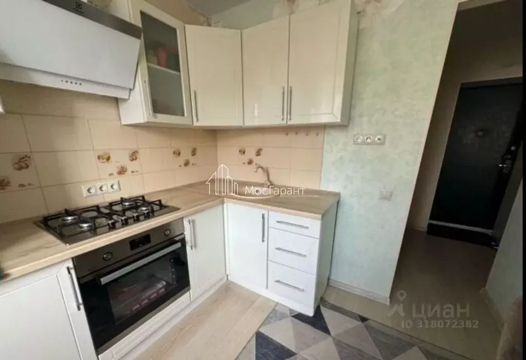 1-к кв. Московская область, Сергиев Посад Кирпичная ул., 24 (33.0 м) - Фото 1