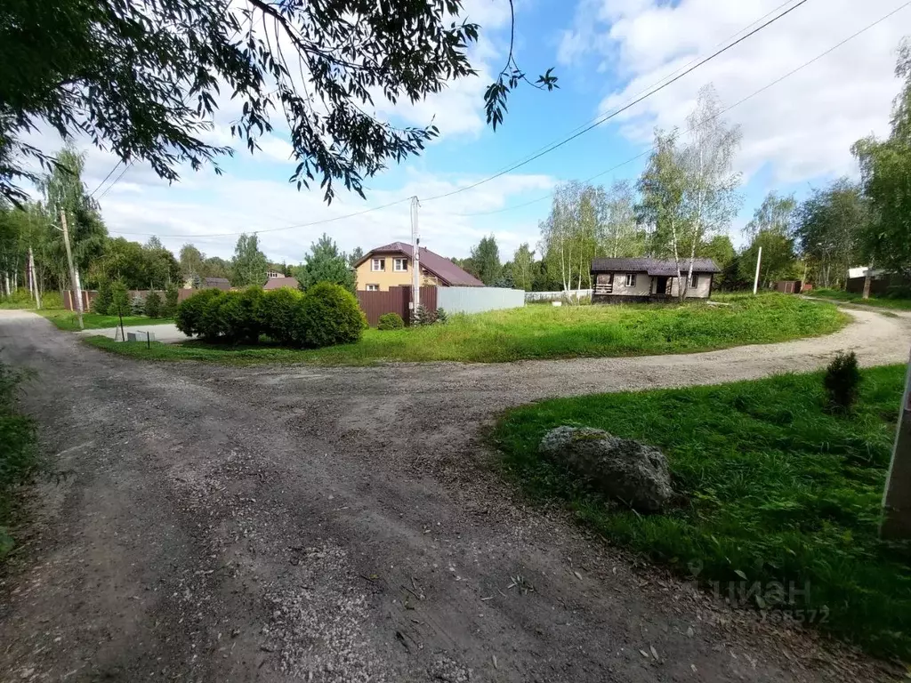 Участок в Московская область, Раменский муниципальный округ, д. Нижнее ... - Фото 1