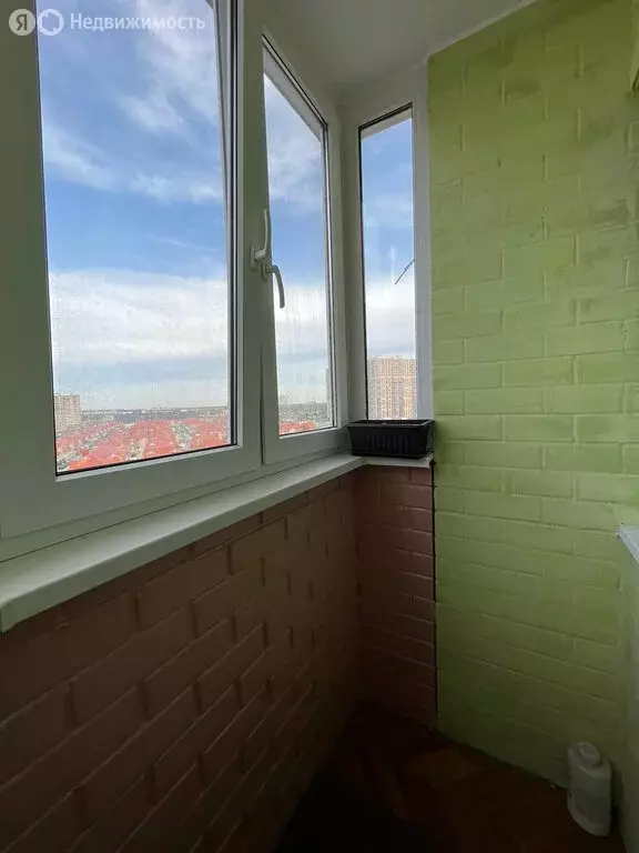 2-комнатная квартира: Краснодар, Командорская улица, 3к1 (66.3 м) - Фото 0