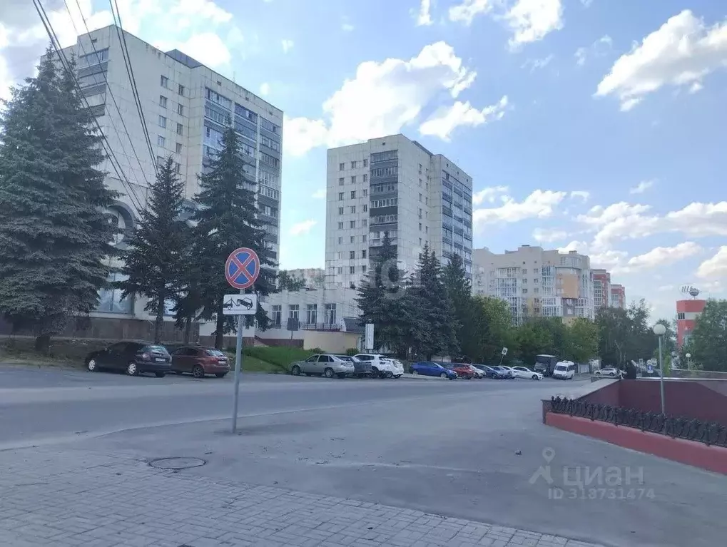 3-к кв. Курская область, Курск ул. Карла Либкнехта, 2 (61.0 м) - Фото 0