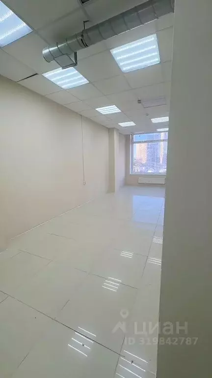 Помещение свободного назначения в Ленинградская область, Кудрово г. ... - Фото 1
