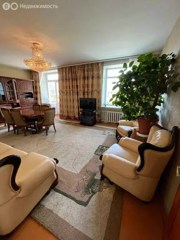 3-комнатная квартира: Чита, Амурская улица, 98 (94.2 м) - Фото 1