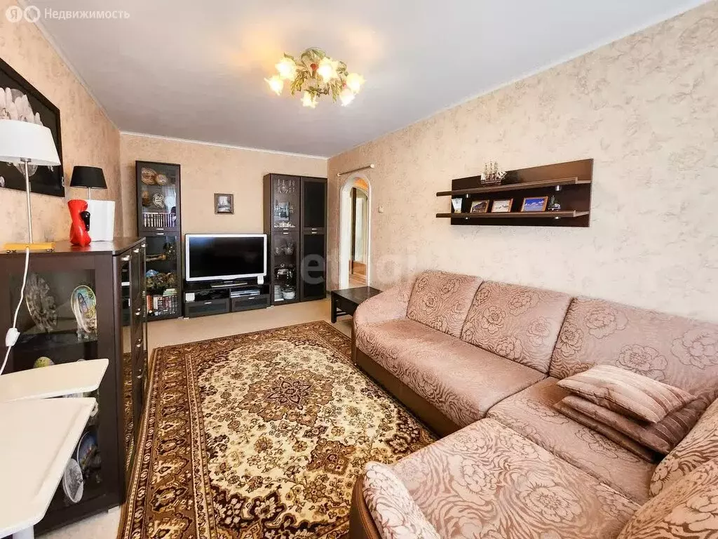 3-комнатная квартира: Петропавловск-Камчатский, улица Савченко, 14 ... - Фото 1