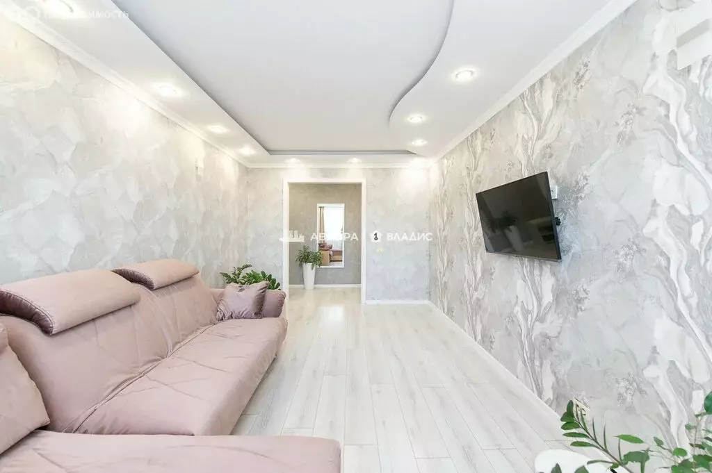 3-комнатная квартира: Магнитогорск, улица Труда, 3 (66 м) - Фото 1