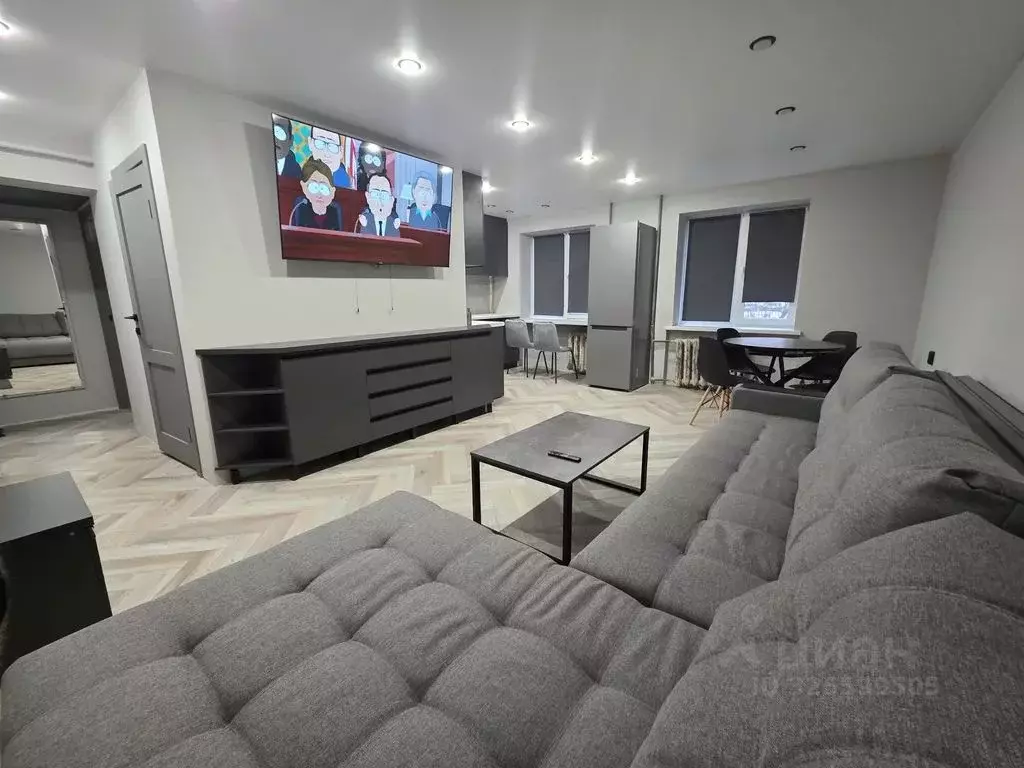 2-к кв. Крым, Симферополь ул. Крымских Партизан, 3 (48.0 м) - Фото 1