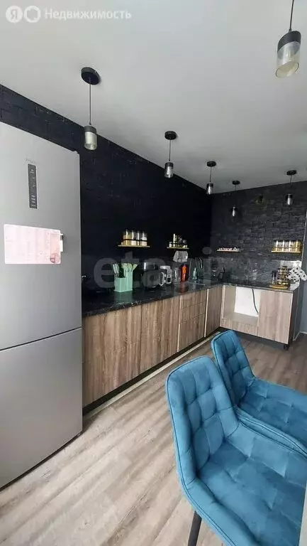 1-комнатная квартира: Энгельс, улица Тельмана, 25/1 (50 м) - Фото 0