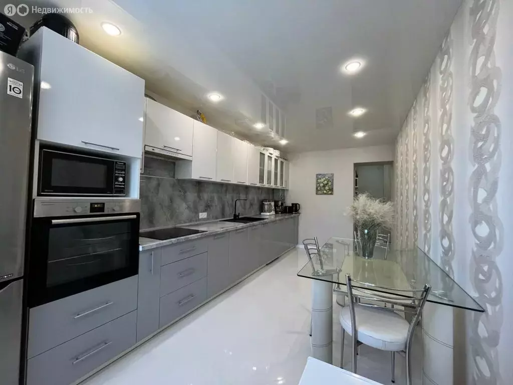 3-комнатная квартира: Ставрополь, улица Мира, 232 (94 м) - Фото 1