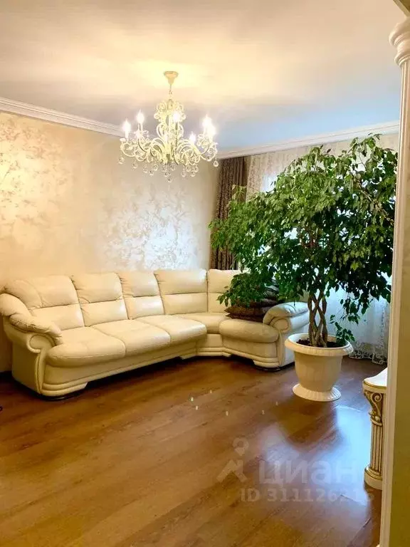 2-к кв. Ставропольский край, Пятигорск Первомайская ул., 92К4 (80.0 м) - Фото 0
