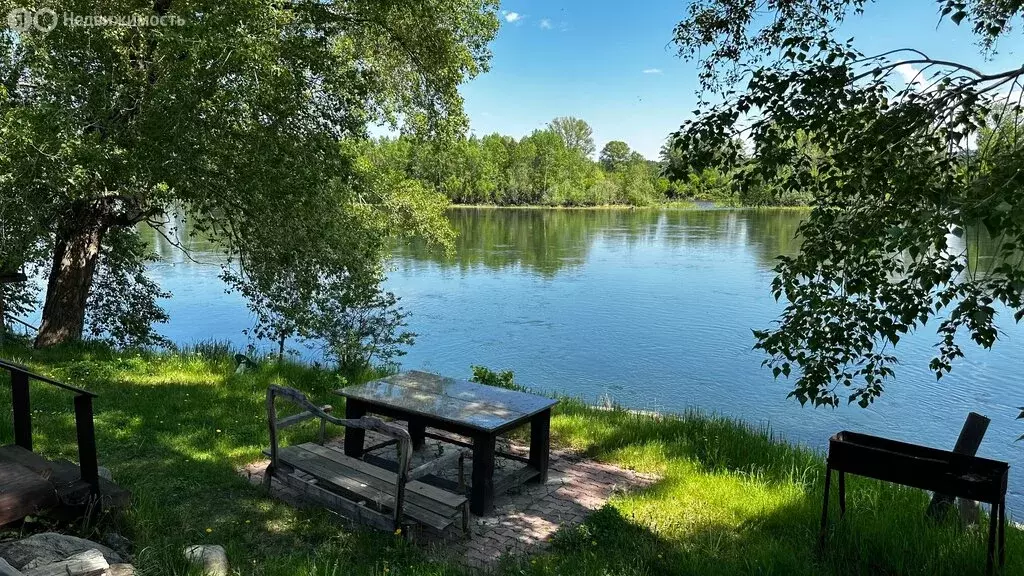 Дом в Саяногорск, Речная улица (352.8 м) - Фото 1