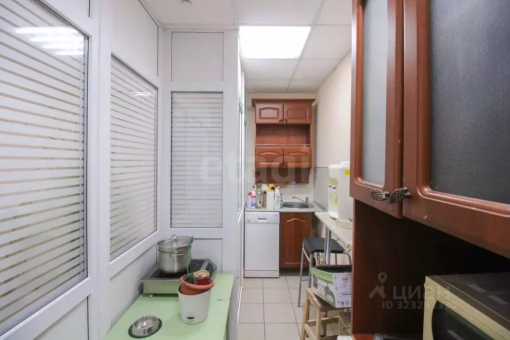 Офис в Алтайский край, Барнаул ул. Гущина, 150/24 (65 м) - Фото 1