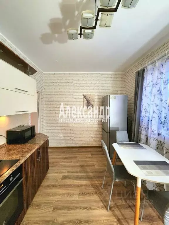 2-к кв. Ленинградская область, Кириши Волховская наб., 52 (65.5 м) - Фото 2