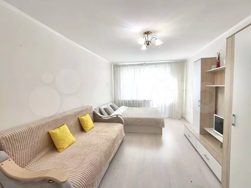 Комната 35 м в 2-к., 5/9 эт. - Фото 1