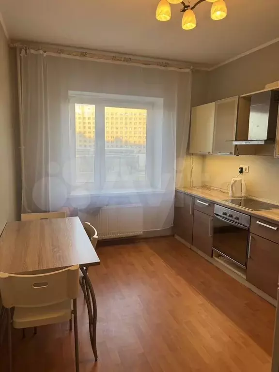 2-к. квартира, 60 м, 4/22 эт. - Фото 0