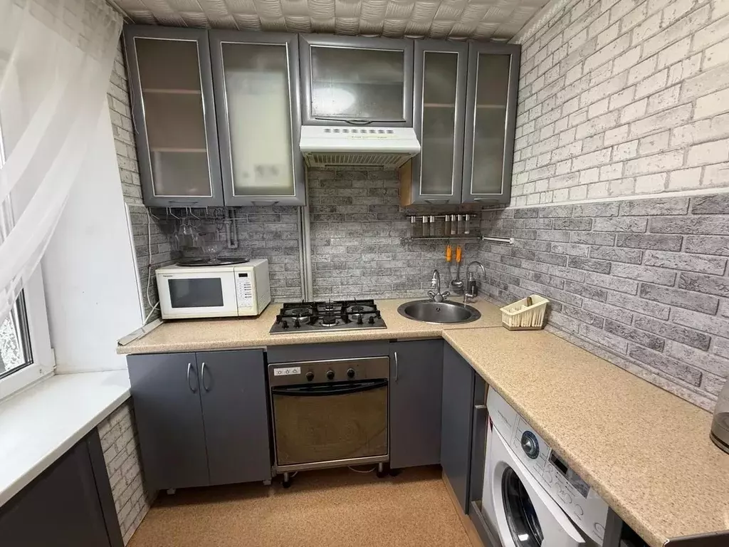 2-к кв. Татарстан, Казань ул. Солидарности, 10 (57.8 м) - Фото 1