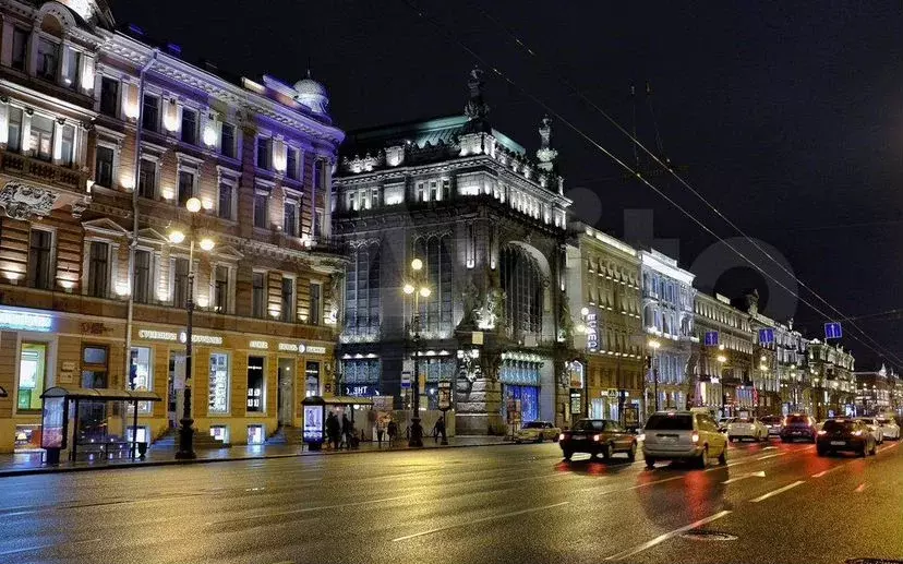 171м2 на Невском, 1 этаж, трафик - Фото 0