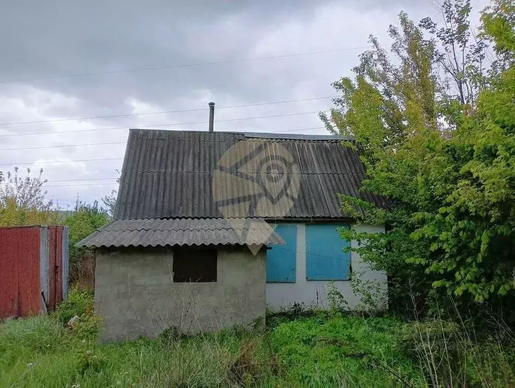 Дом в Белгородская область, Старый Оскол ул. Крутикова (30 м) - Фото 0