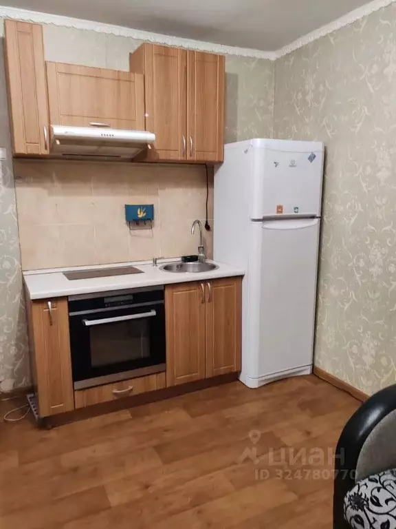 Комната Омская область, Омск Привокзальный мкр, ул. Карбышева, 38 ... - Фото 1