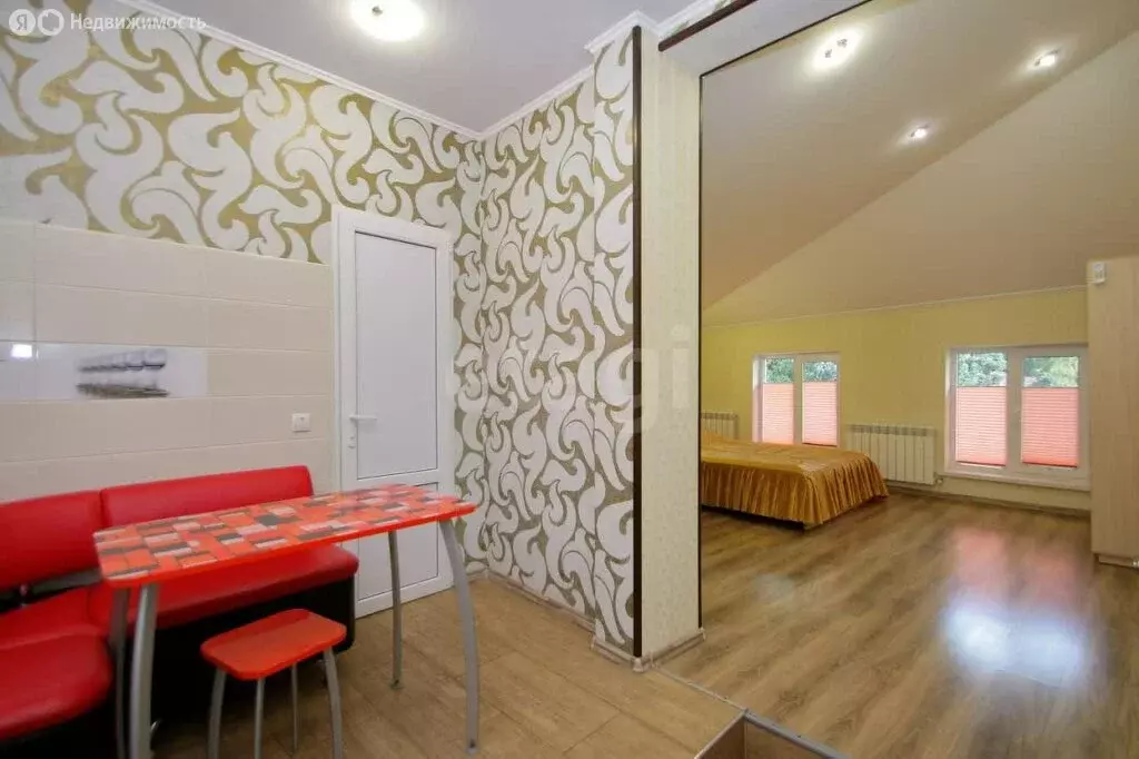 2-комнатная квартира: Ялта, Боткинская улица, 12 (52 м) - Фото 1