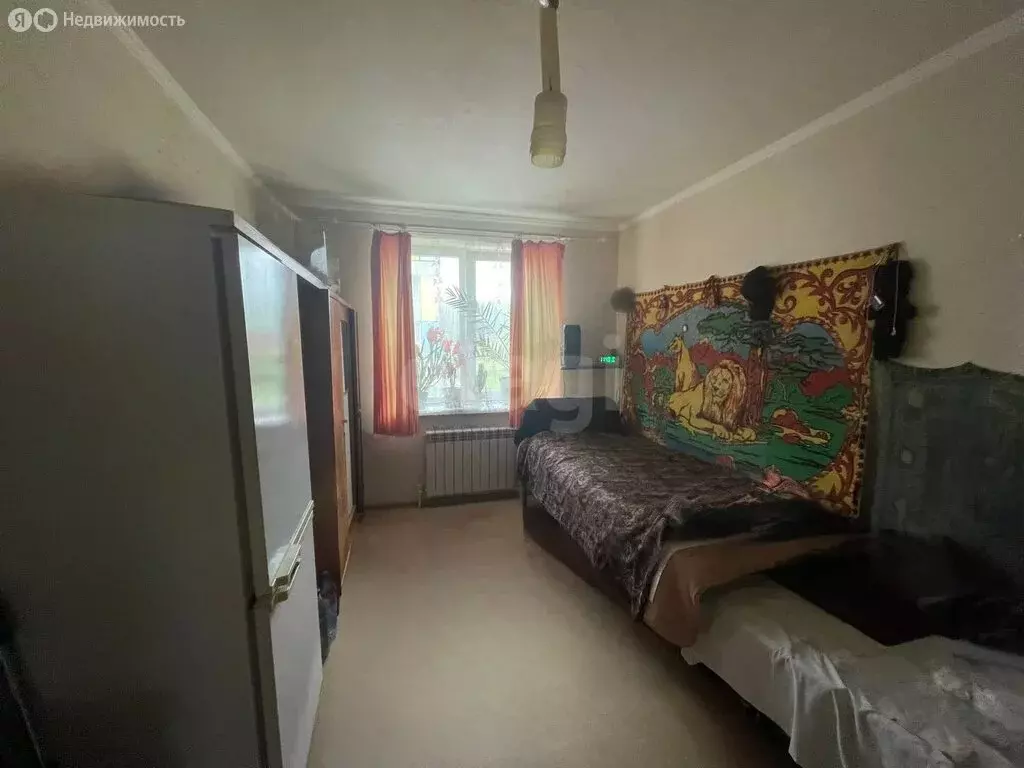 3-комнатная квартира: Калуга, улица Братьев Луканиных, 21 (69.1 м) - Фото 0