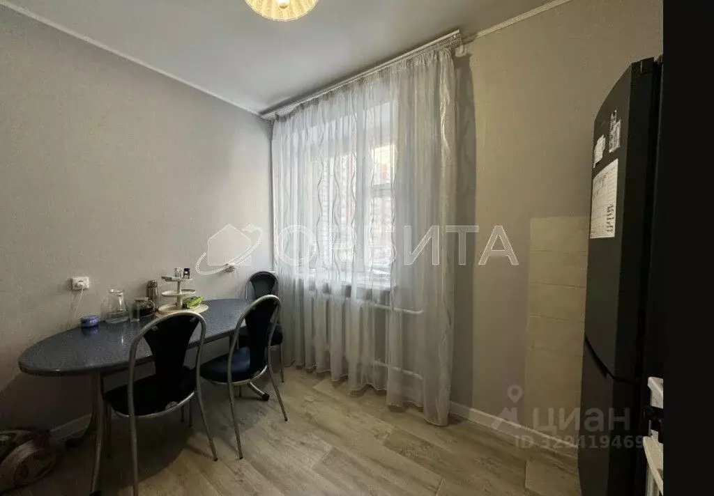 1-к кв. Тюменская область, Тюмень ул. Василия Гольцова, 26 (30.6 м) - Фото 2