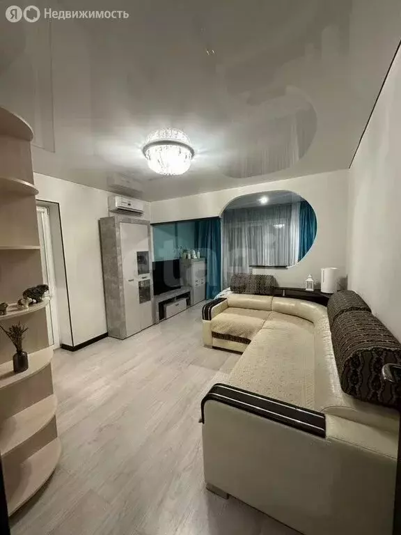 1-комнатная квартира: Брянск, улица Комарова, 59 (43 м) - Фото 1