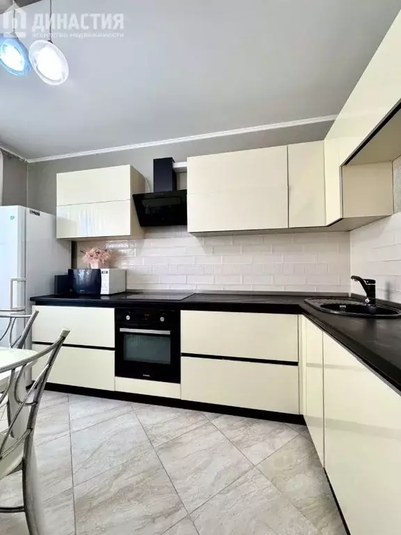 2-к кв. Пензенская область, Пенза просп. Победы, 96Д (67.0 м) - Фото 2