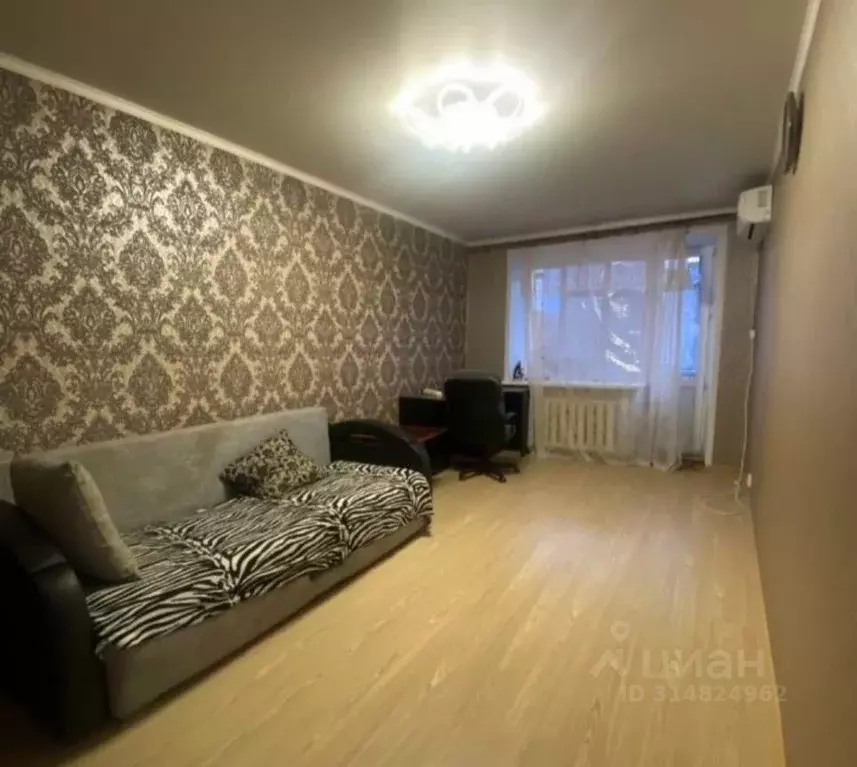 3-к кв. Орловская область, Мценск ул. Катукова, 6 (60.1 м) - Фото 0
