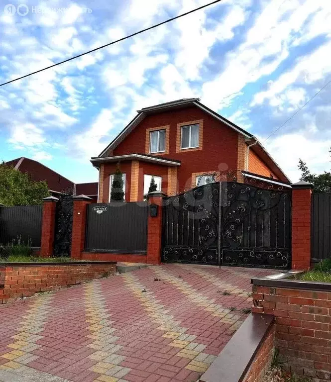 Дом в село Стрелецкое, микрорайон Стрелецкое-23, Заречная улица (250 ... - Фото 0